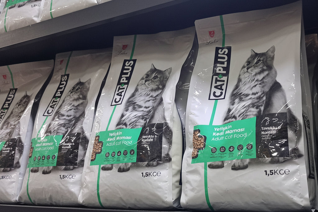 CAT PLUS – Croquettes Adulte Poulet & Anchois Low Grain 1,5 kg